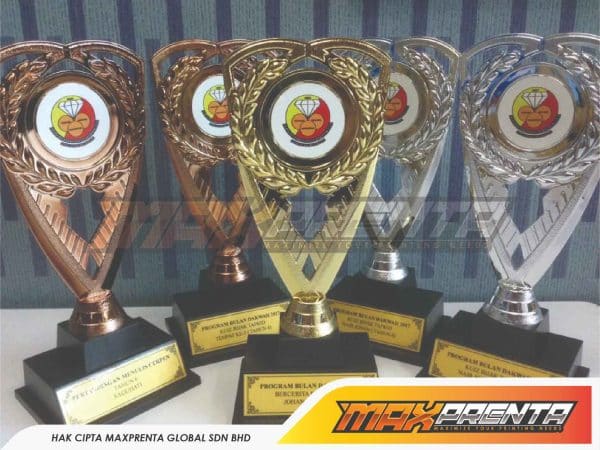 TROPHY - Image 4